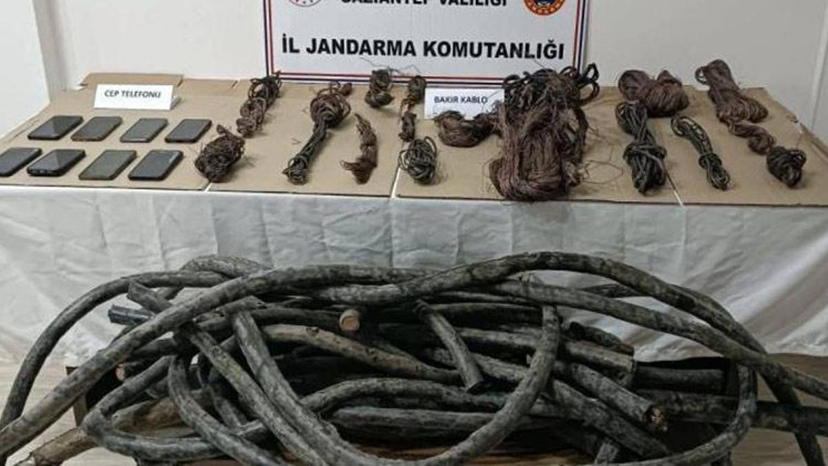 Gaziantep'te devlet kurumundan 5 milyon liralık kablo vurgununa jandarma darbesi