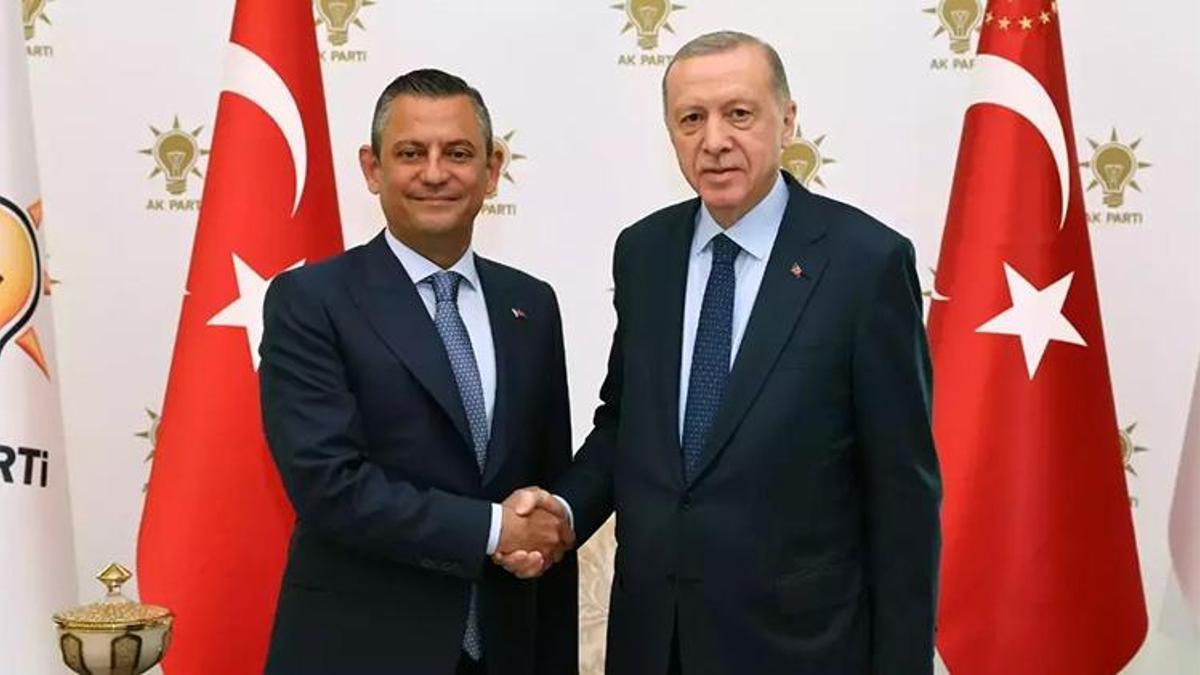 Cumhurbaşkanı Erdoğan CHP Genel Başkanı Özel ile bayramlaştı