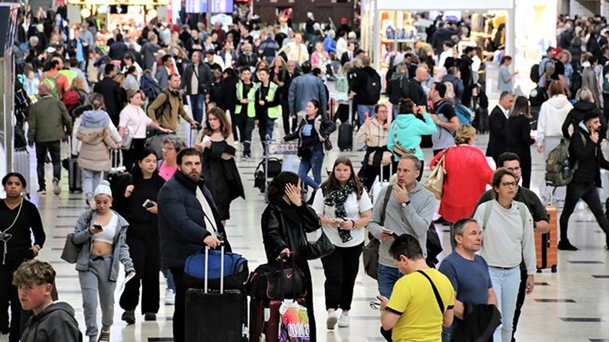 Havaalanlarında yeni dönem! Kabul etmezseniz uçağa binemezsiniz