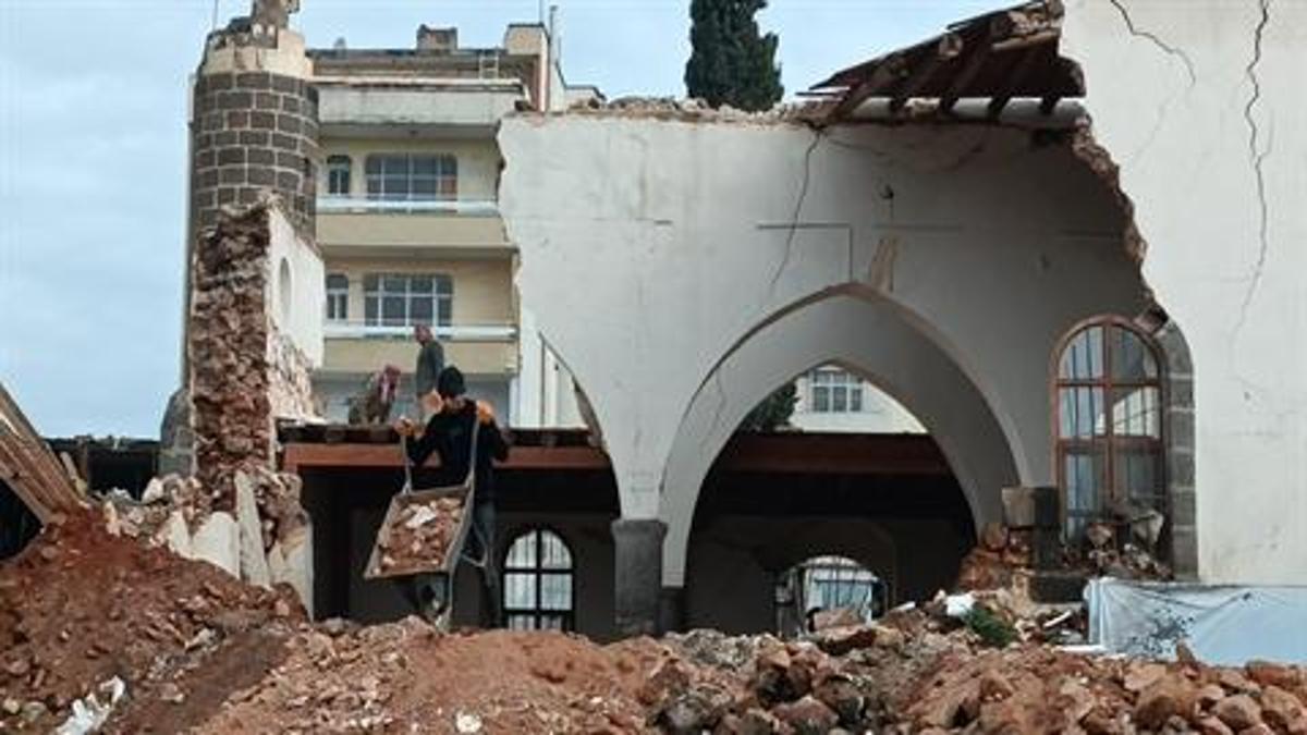 Kahramanmaraş depremlerinde zarar gören cami restore ediliyor