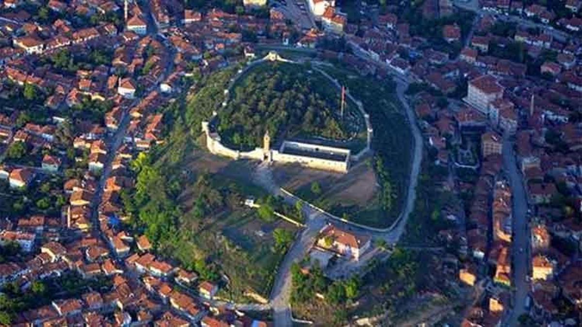 Roma İmparatoru Jül Sezar'ın meşhur sözü bu kalede söylendi: Zile kalesine turist akını