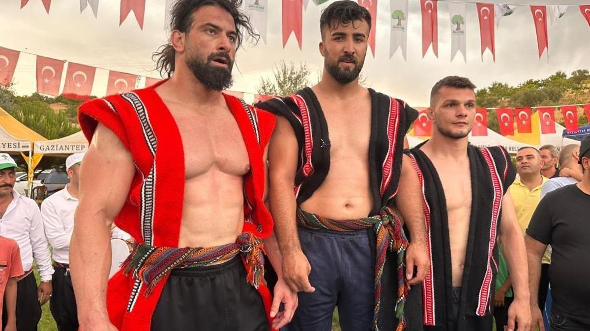 Gaziantep'te aba güreşleri heyecanı! 420 güreşçi kıyasıya yarıştı