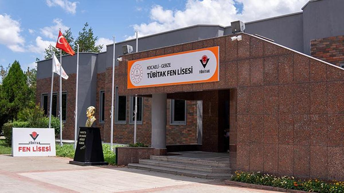 TÜBİTAK Fen Lisesi geleceğin yıldızlarını bekliyor!