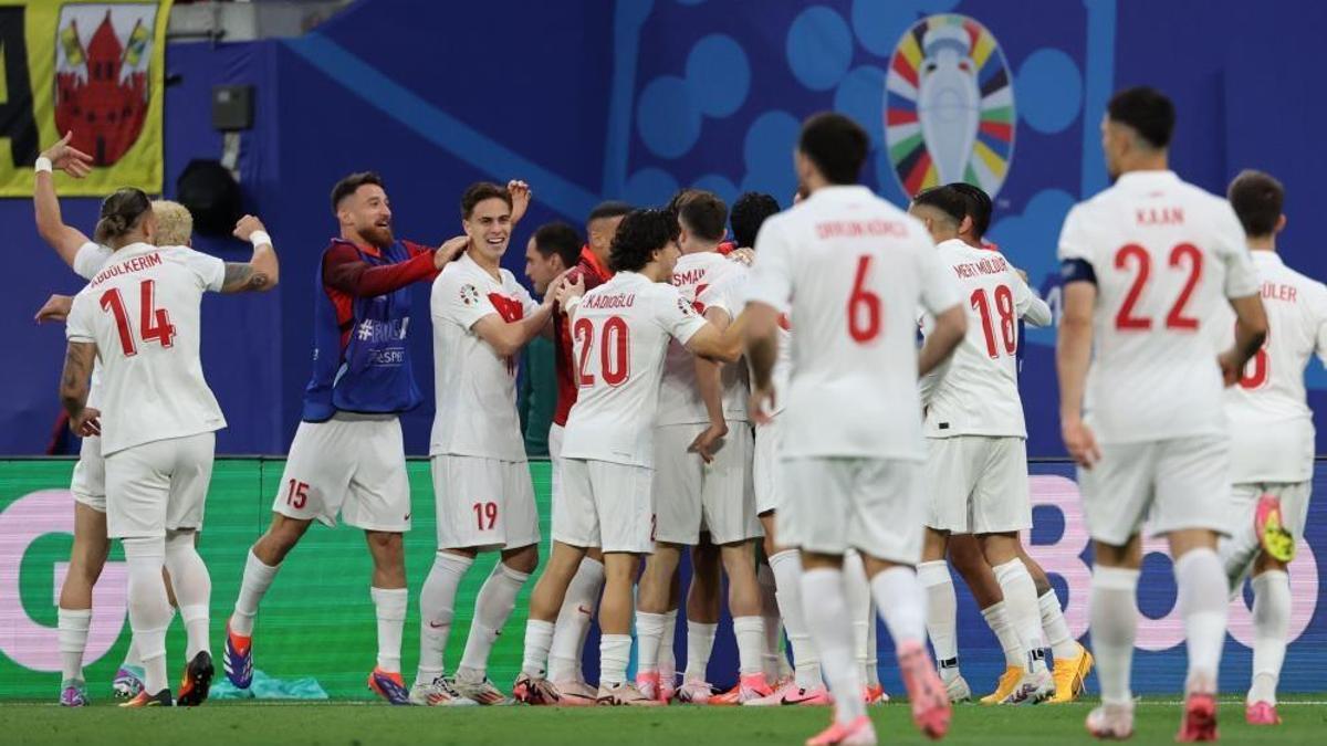 Hollanda-Türkiye maçının hakemi açıklandı