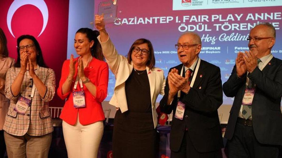 Milli Olimpiyat Komitesi, Gaziantep Büyükşehir Belediye Başkanı Fatma Şahin'i Türkiye'nin ilk “Fair Play Annesi” seçti
