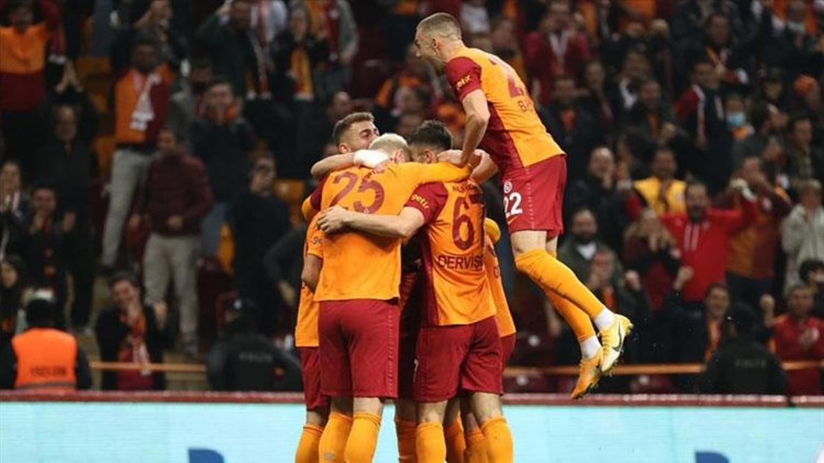 Galatasaray forma 2024/25 | Galatasaray yeni sezon forma fiyatı ne kadar? Galatasaray forma fiyatları (ev sahibi, deplasman, alternatif)