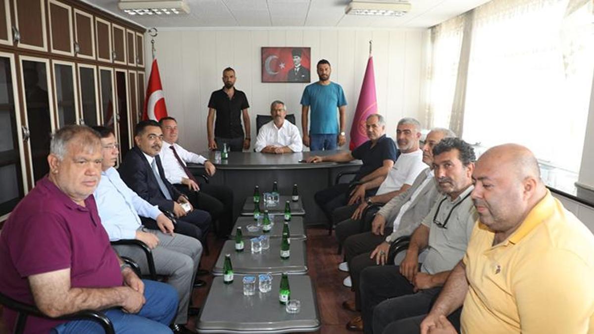 Nizip Belediye Başkanı Doğan STK temsilcileriyle bir araya geldi