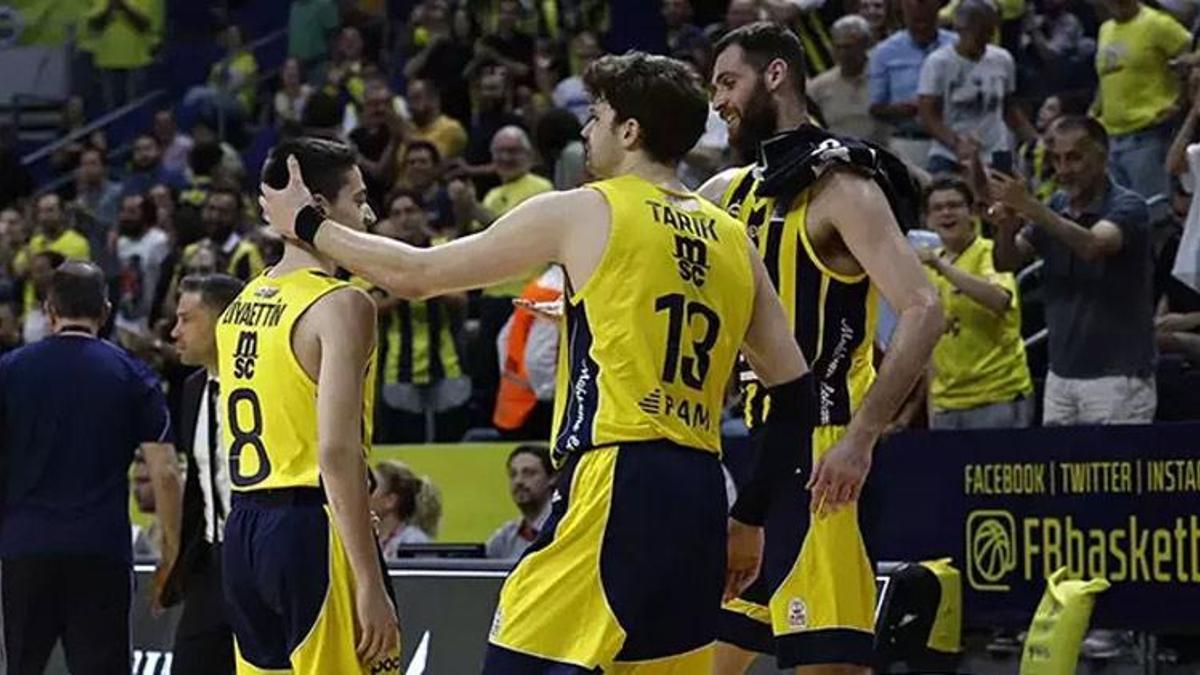 Georgios Papagiannis, Fenerbahçe'den ayrıldığını doğruladı