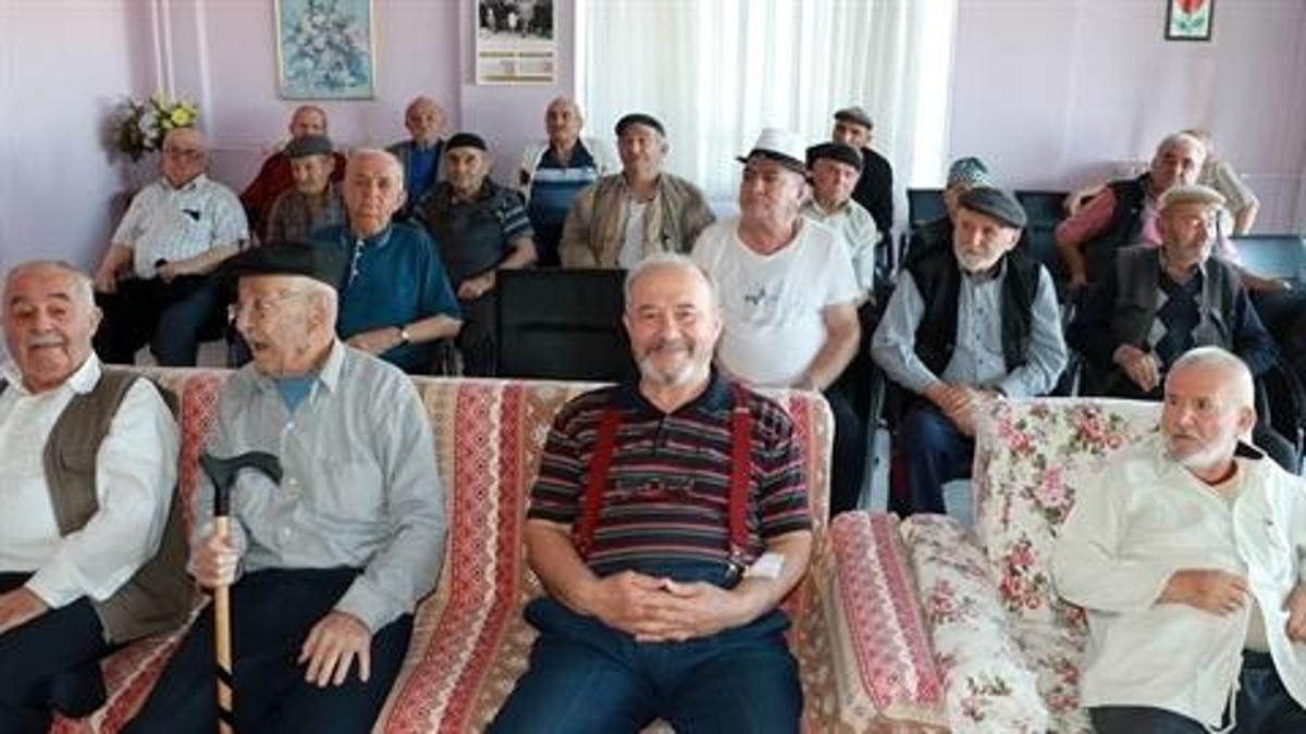 TÜİK açıkladı: Türkiye nüfusu yaşlanıyor!