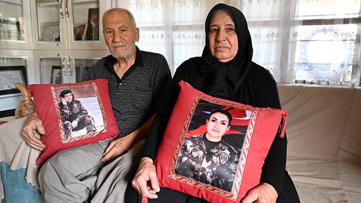 Darbecilerin şehit ettiği Sevda'nın ailesi, fotoğraflarla teselli bulmaya çalışıyor