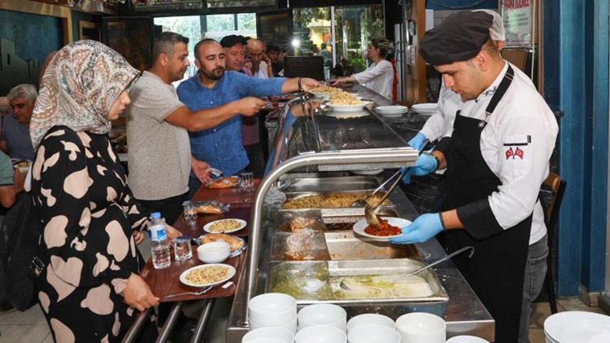 Gaziantep'te 'Haydi Sofraya', vatandaştan yoğun ilgi görüyor