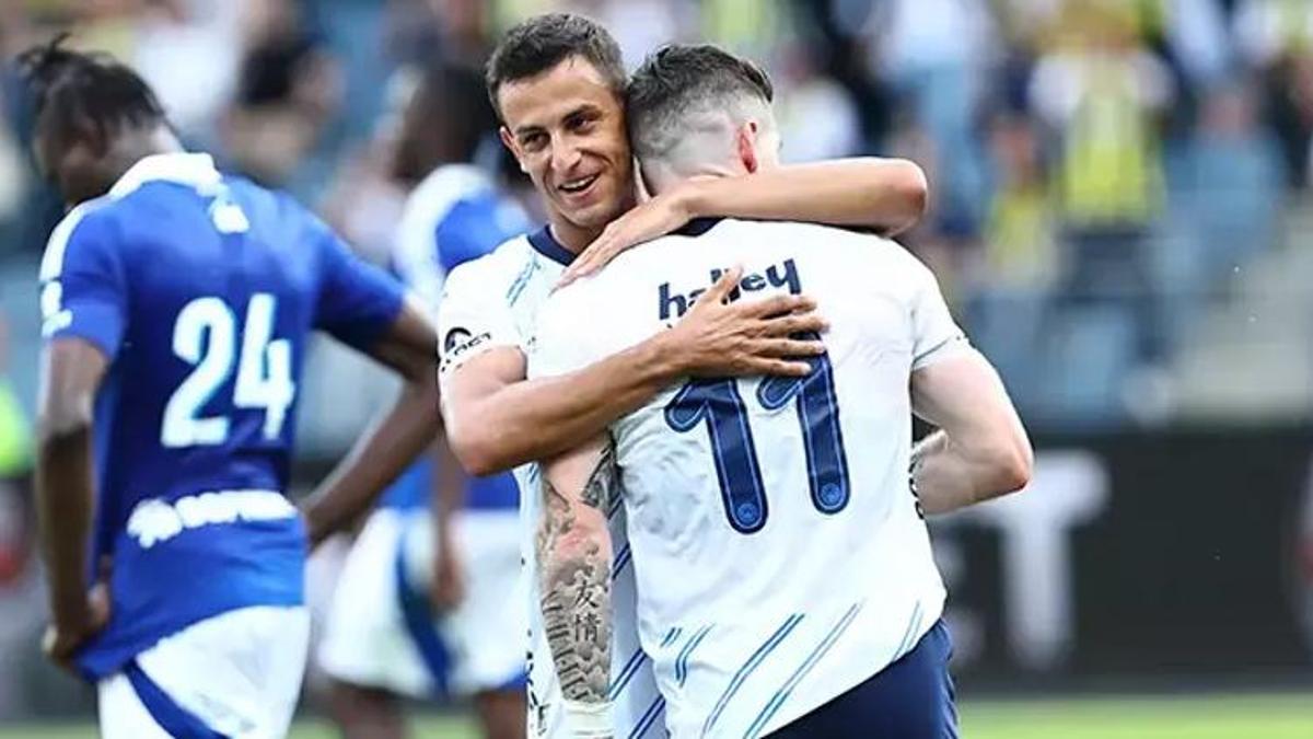 Fenerbahçe'de kampın yıldızı oldu, Mourinho'dan tam not aldı