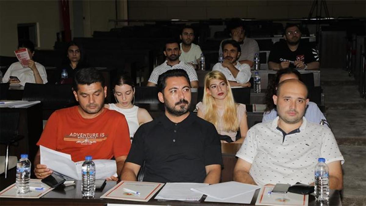 Adana Büyükşehir Belediyesi gençlerin taleplerini dinledi