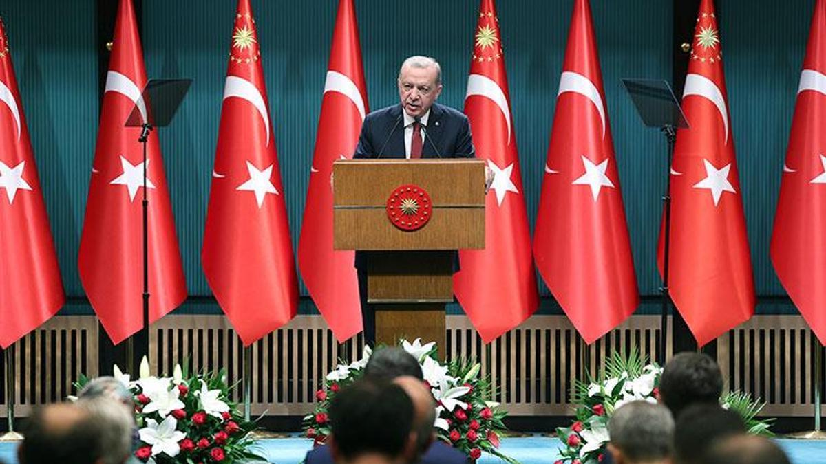 Cumhurbaşkanı Erdoğan'dan Kabine sonrası enflasyon açıklaması: Fiyat balonu sönüyor
