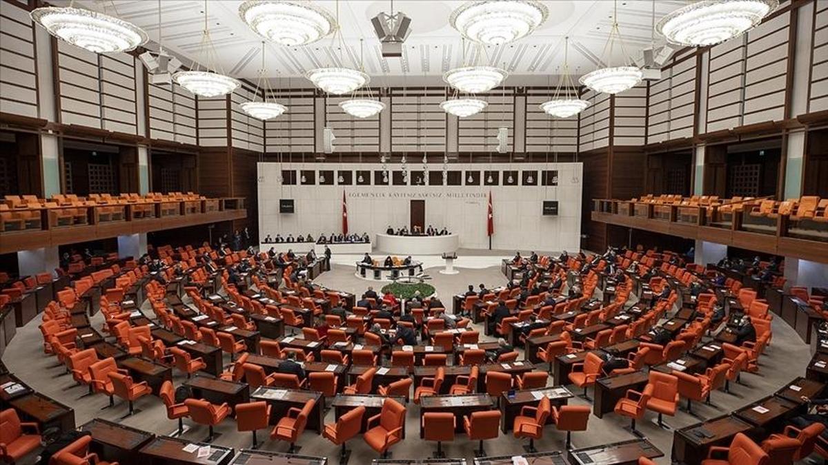 Tezkere Meclis'ten geçti! Uluslararası topluma KKTC çağrısı