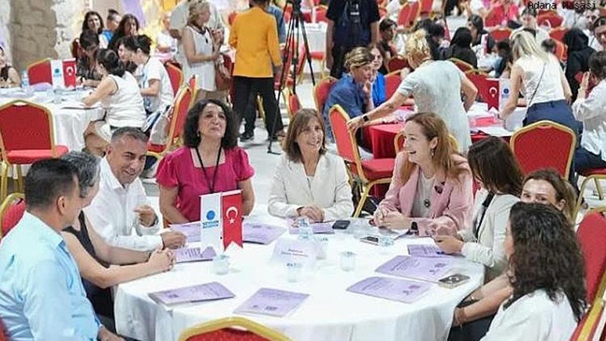 Adana Seyhan Belediyesi'nden Kadın Çalıştayı