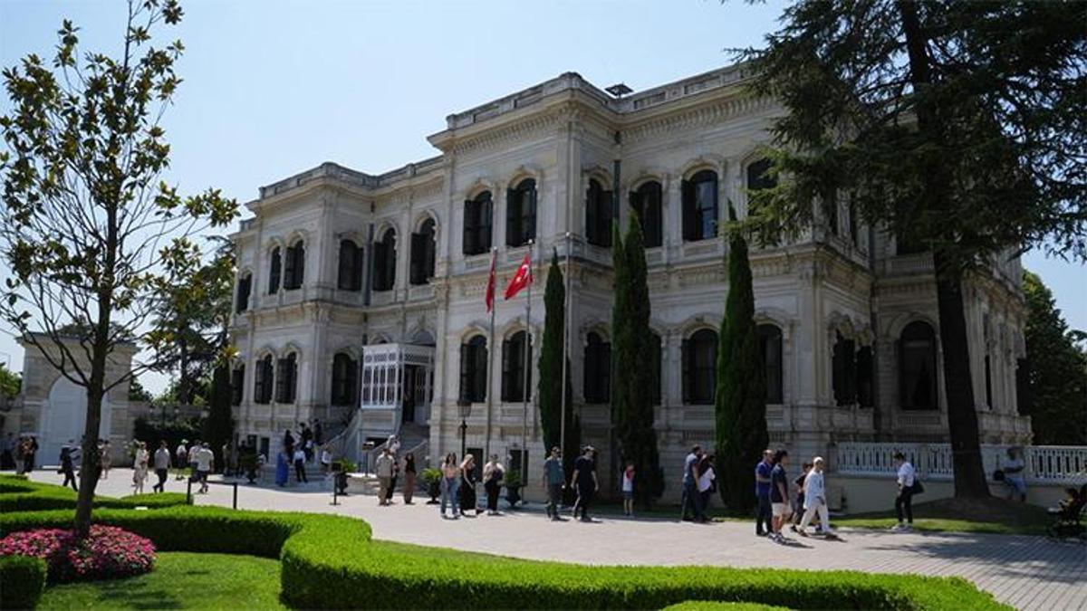 Yıldız Sarayı 2 günde 13 bin ziyaretçiyi ağırladı! Eylül ayına kadar ücretsiz
