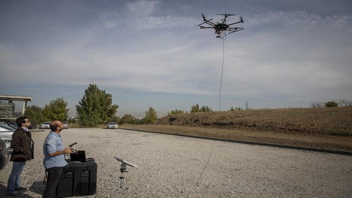 Adana'da bir vatandaş havadaki drone'a ateş etti!