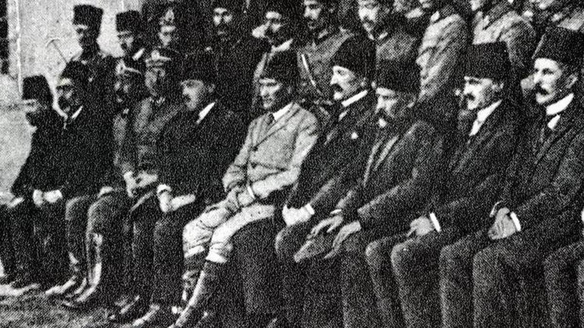 Erzurum kongresi kararları nelerdir, Erzurum kongresinin önemi nedir? Erzurum kongresi ne zaman toplantı, neden yapıldı?