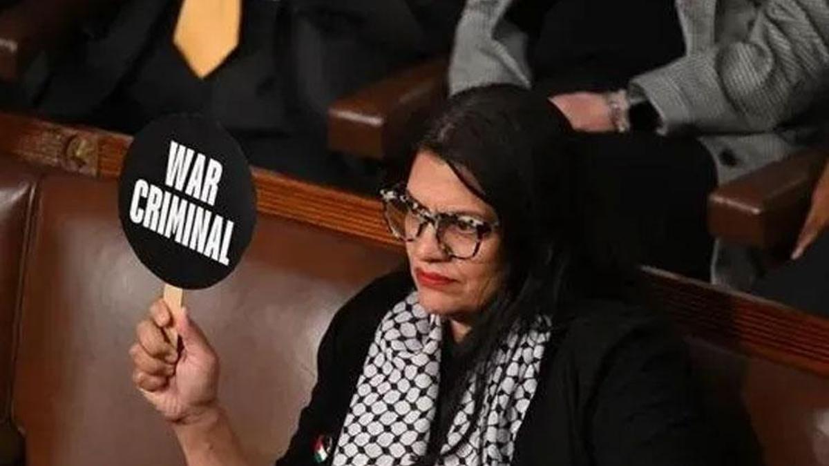 ABD Kongresi'nde Rashida Tlaib'den tek kişilik dev protesto