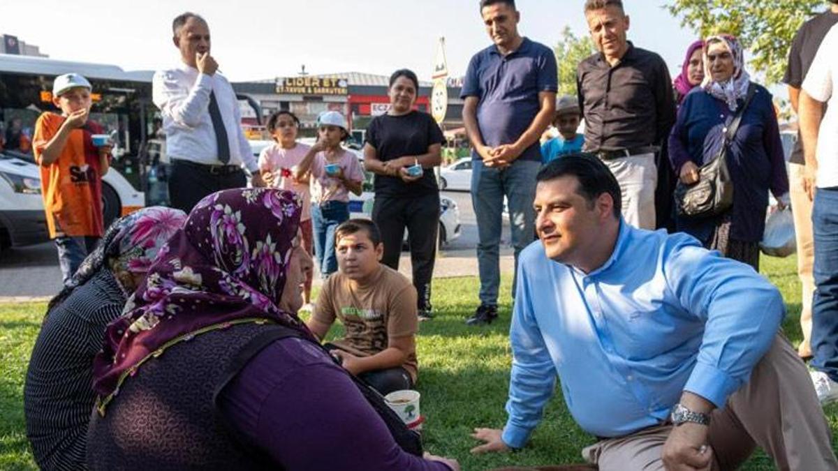 Gaziantep'te Başkan Yılmaz’dan aşure ve dondurma ikramı