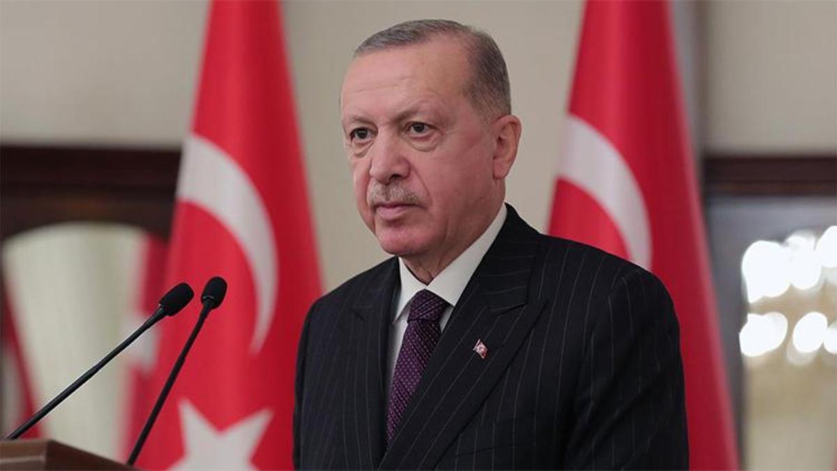 Cumhurbaşkanı Erdoğan'dan şehit polisin ailesine başsağlığı mesajı