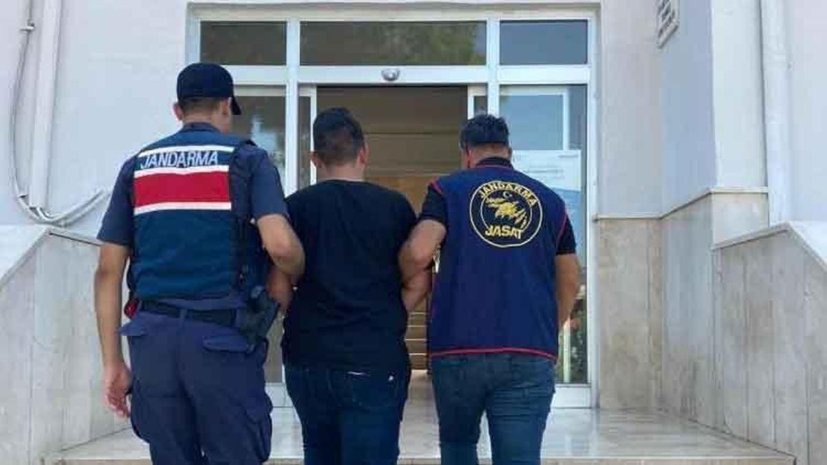 Adana'da asayiş uygulaması: Aranan 2 şahıs yakalandı