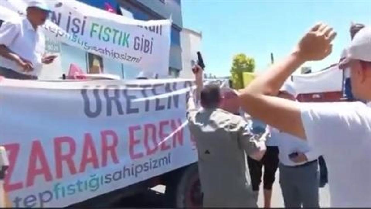 Antep fıstığı üreticilerinden 'düşük fiyat' eylemi!