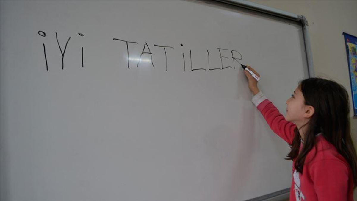 MEB yaz tatili 20 gün kısalacak mı? (Yaz tatili açıklaması) MEB yaz tatili kısalacak mı 2024? Yaz tatili süresi