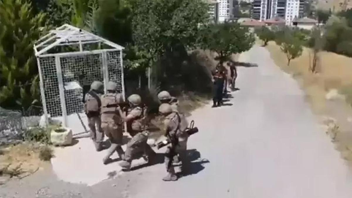26 ilde dev operasyon! 1 tondan fazla uyuşturucu ele geçirildi