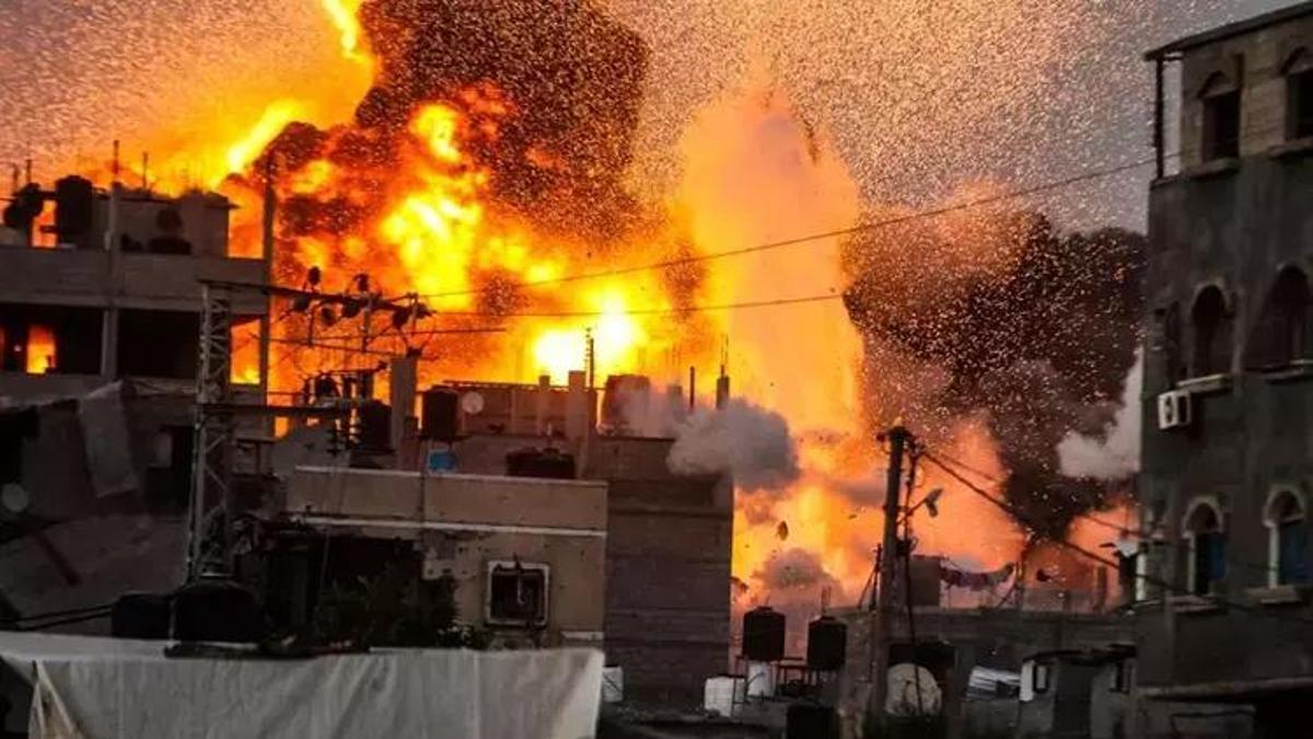 İsrail'den bir katliam daha! Okulu vurdular, en az 100 ölü