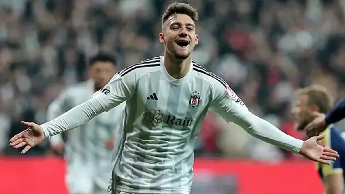 Beşiktaş'tan beklenmedik Ernest Muçi kararı!