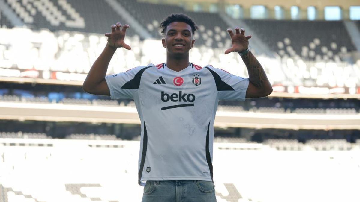 Beşiktaş, Cher Ndour'u kiraladığını açıkladı