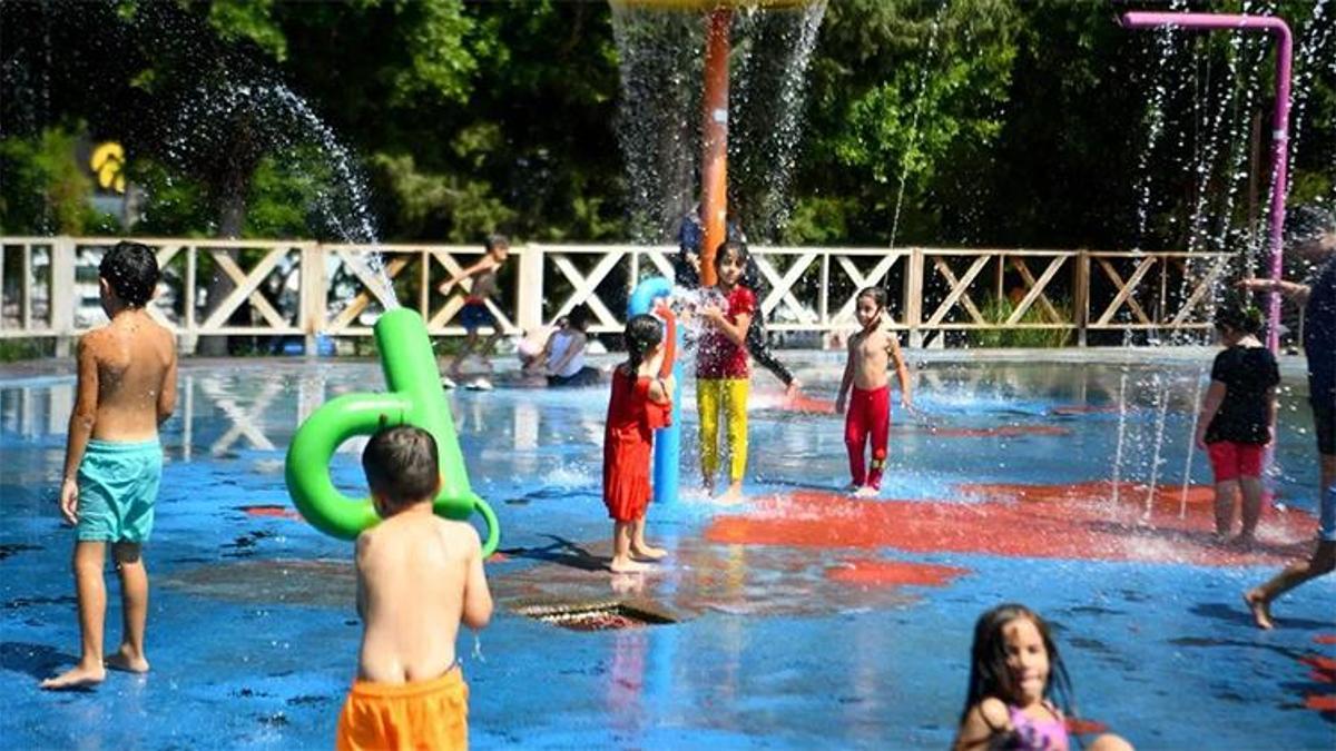 Adana'da su oyun parklarında yaz eğlencesi başlıyor