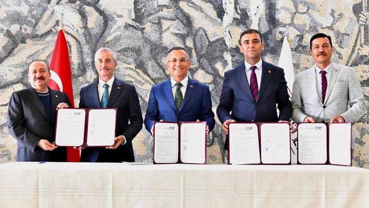 Gaziantep'te Şahinbey Belediyesi'nden hem eğitime hem spora destek