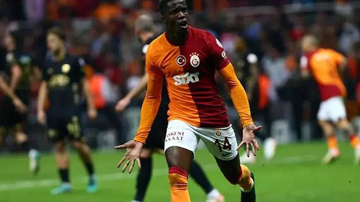 Zaha'dan Galatasaray taraftarına olay tepki! 'Yüzüme meşale atıldı'