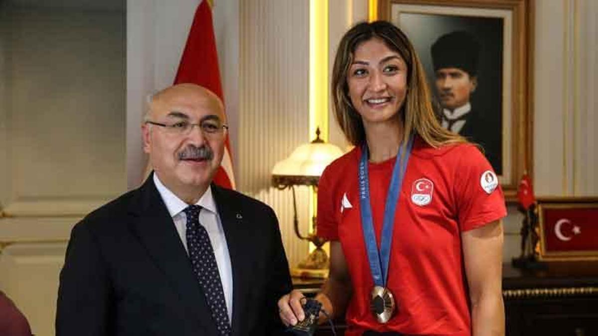 Tekvandocu Nafia'dan "altın madalya" sözü