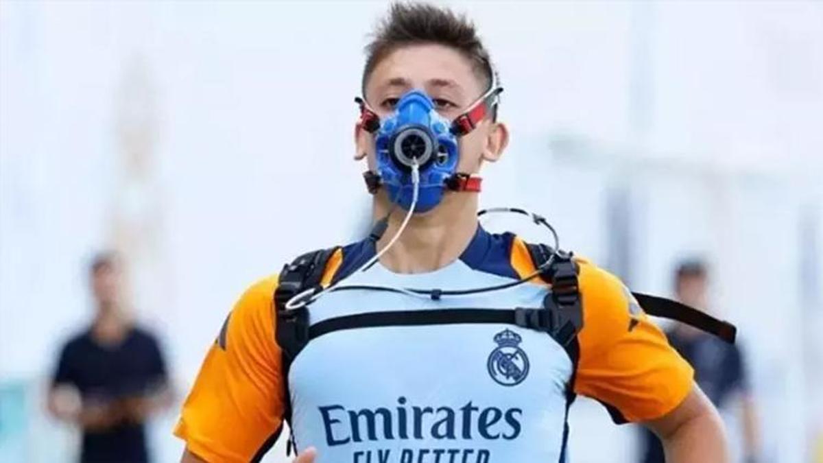 Arda Güler maskeli fotoğrafı olay oldu! Neden taktığı belli oldu