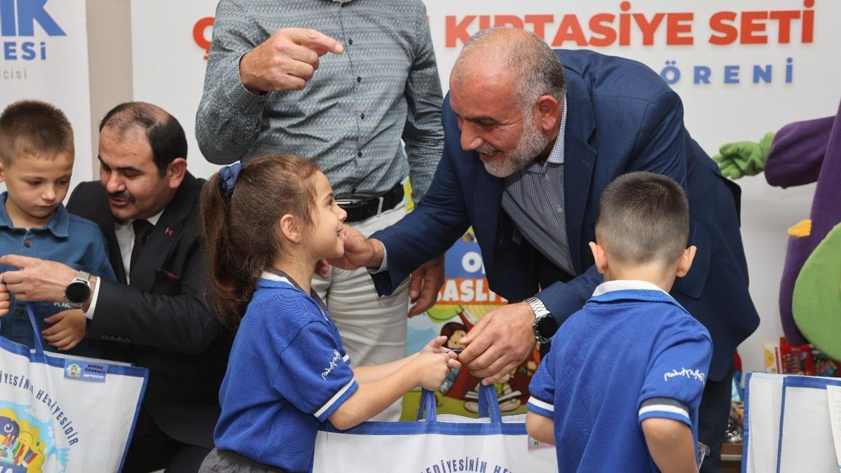 Canik'te tüm birinci sınıflara çanta ve kırtasiye seti hediye edilecek