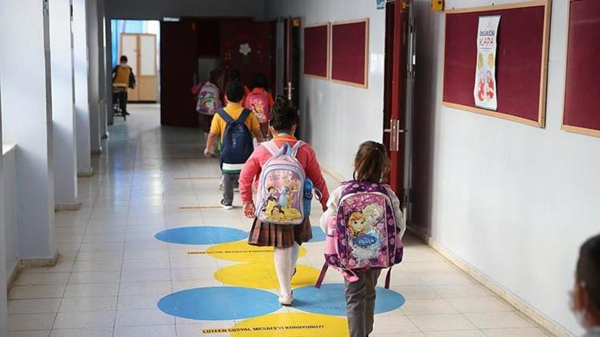 1. sınıf uyum haftası ne zaman? 5. ve 9. sınıflarda uyum haftası var mı, 1. sınıflar için okullar ne zaman açılacak?