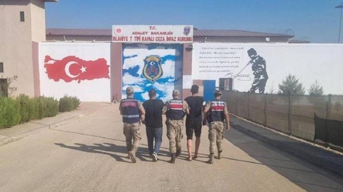 Gaziantep'te göçmen kaçakçısı 2 organizatör tutuklandı