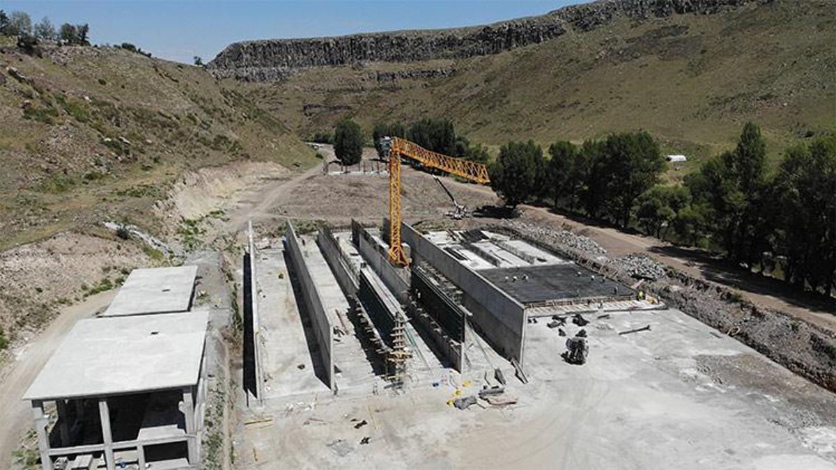 Kars'a 780 milyon liralık dev proje! 2025 yılı sonunda tamamlanacak, Kars Çayı pırıl pırıl akacak