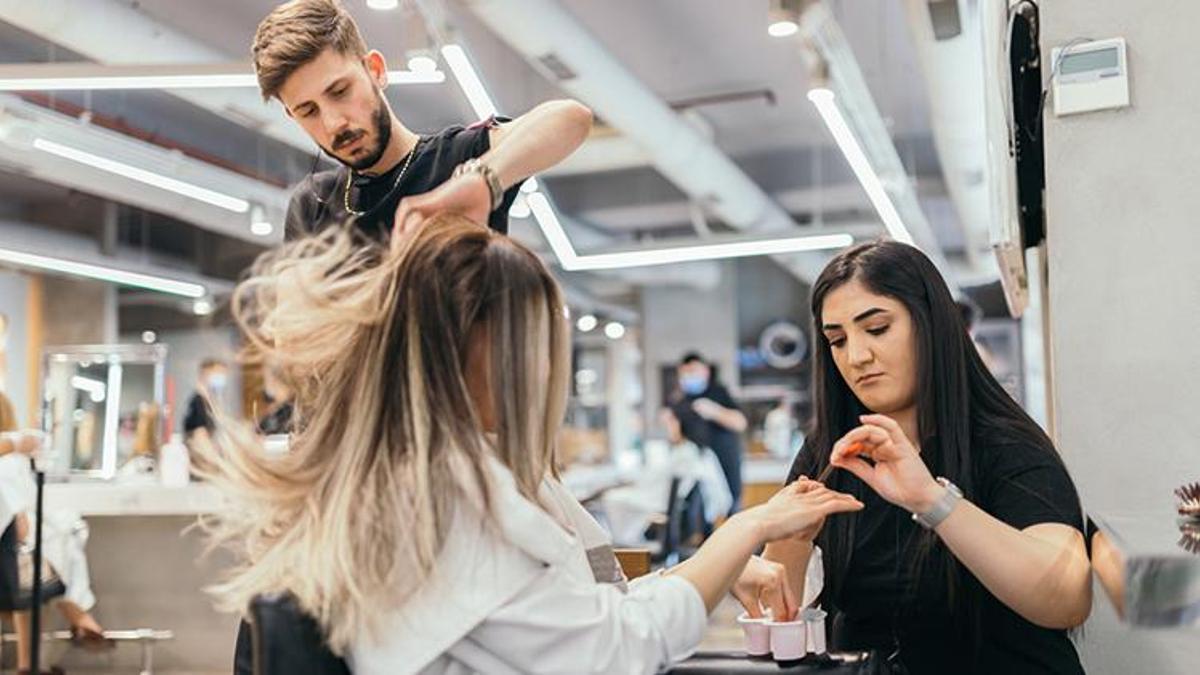 Ticaret Bakanlığı'ndan kadın kuaförlerine tatil düzenlemesi