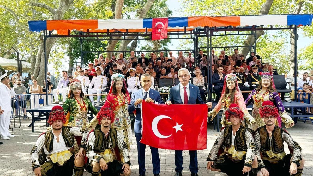 Erdek'te 30 Ağustos Zafer Bayramı coşkuyla kutlandı