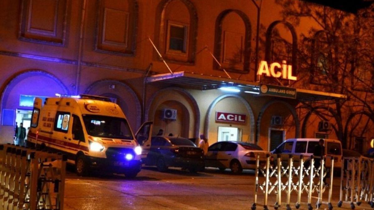 Mardin'de beton duvara çarpan cipteki 7 kişi yaralandı