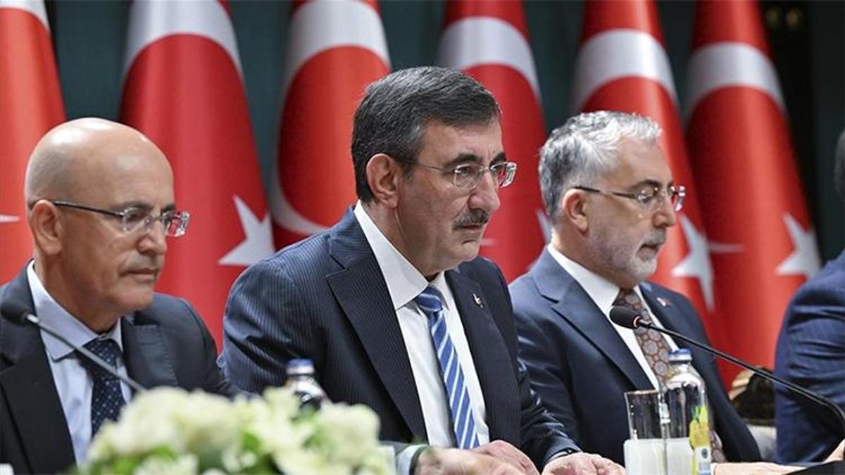 Ekonomide yol haritası belli oldu! Cevdet Yılmaz: Temel amaç enflasyonu tek haneye düşürmek