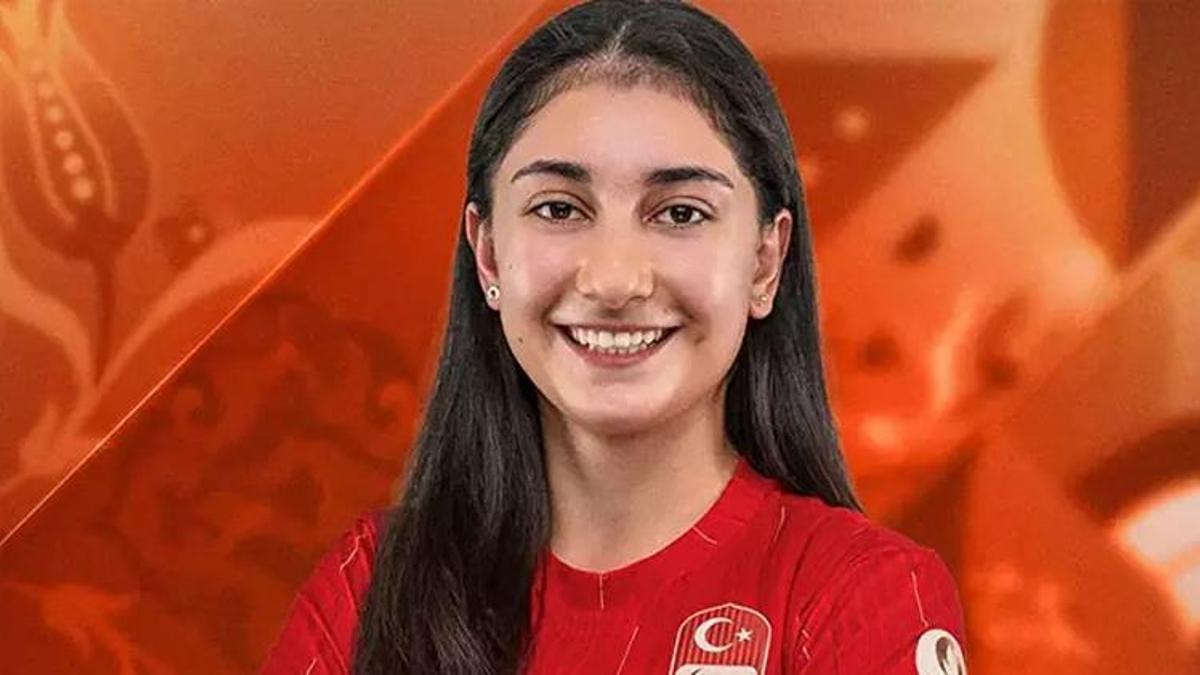 Milli para tenisçimiz Ebru Acer'den bronz madalya!