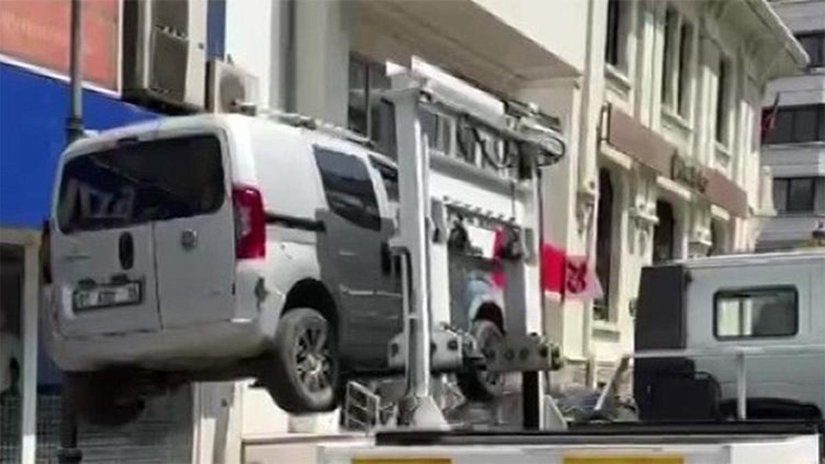 Hatalı park yapan araçlara ceza yağdı