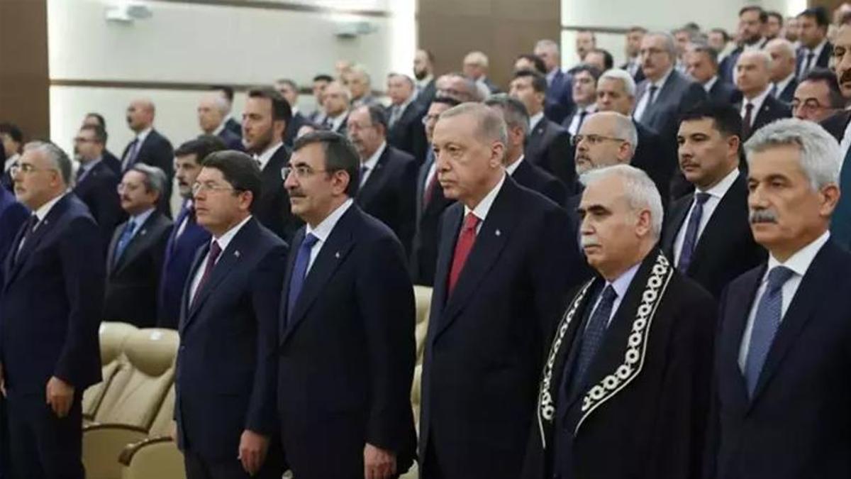 Cumhurbaşkanı Erdoğan, AYM'deki yemin törenine katıldı