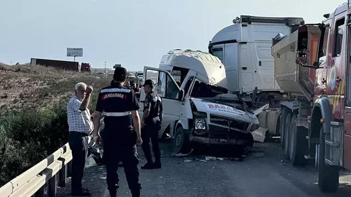 Adana'da korkunç kaza: 4 can kaybı, 7 yaralı var